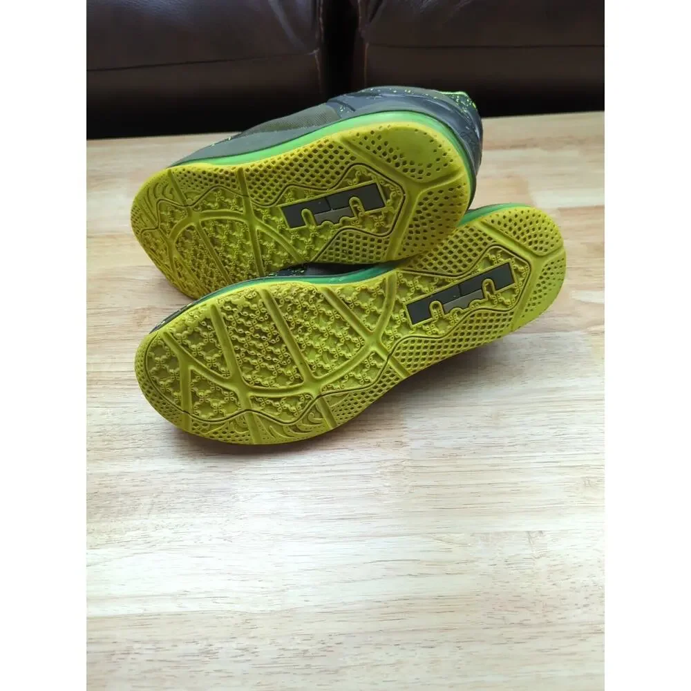 Size 11 - Nike Max LeBron 11 Low Dunkman 642848-200